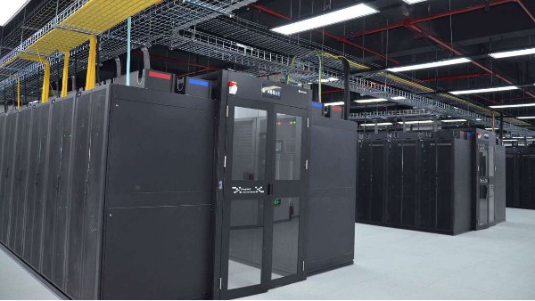 机房建设指南：从工程实施到维保与搬迁改造